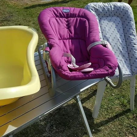 Сasa de vacaciones L'annexe De La Darom, Les Bains. *